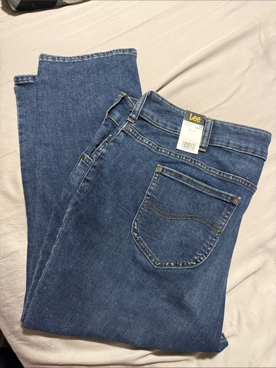 Lee Denim - Lee Women's Ankle Cropped Jeans - Medium Blue
